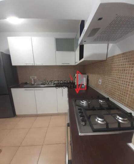Unirii, stradal, 2 camere,